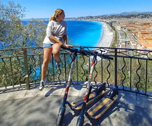 Electric scooter tour